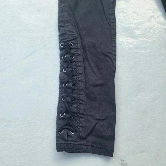 Almost Famous Jeans Womens 9 Black Denim Tapered Jeggings Lace Up Stretch Skinny - Picture 8 of 9